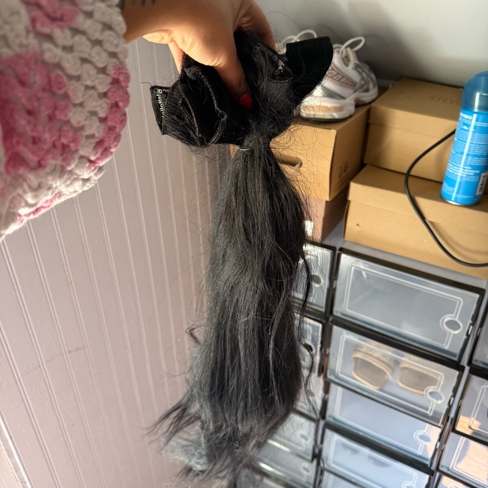 Clip in Hair extensions